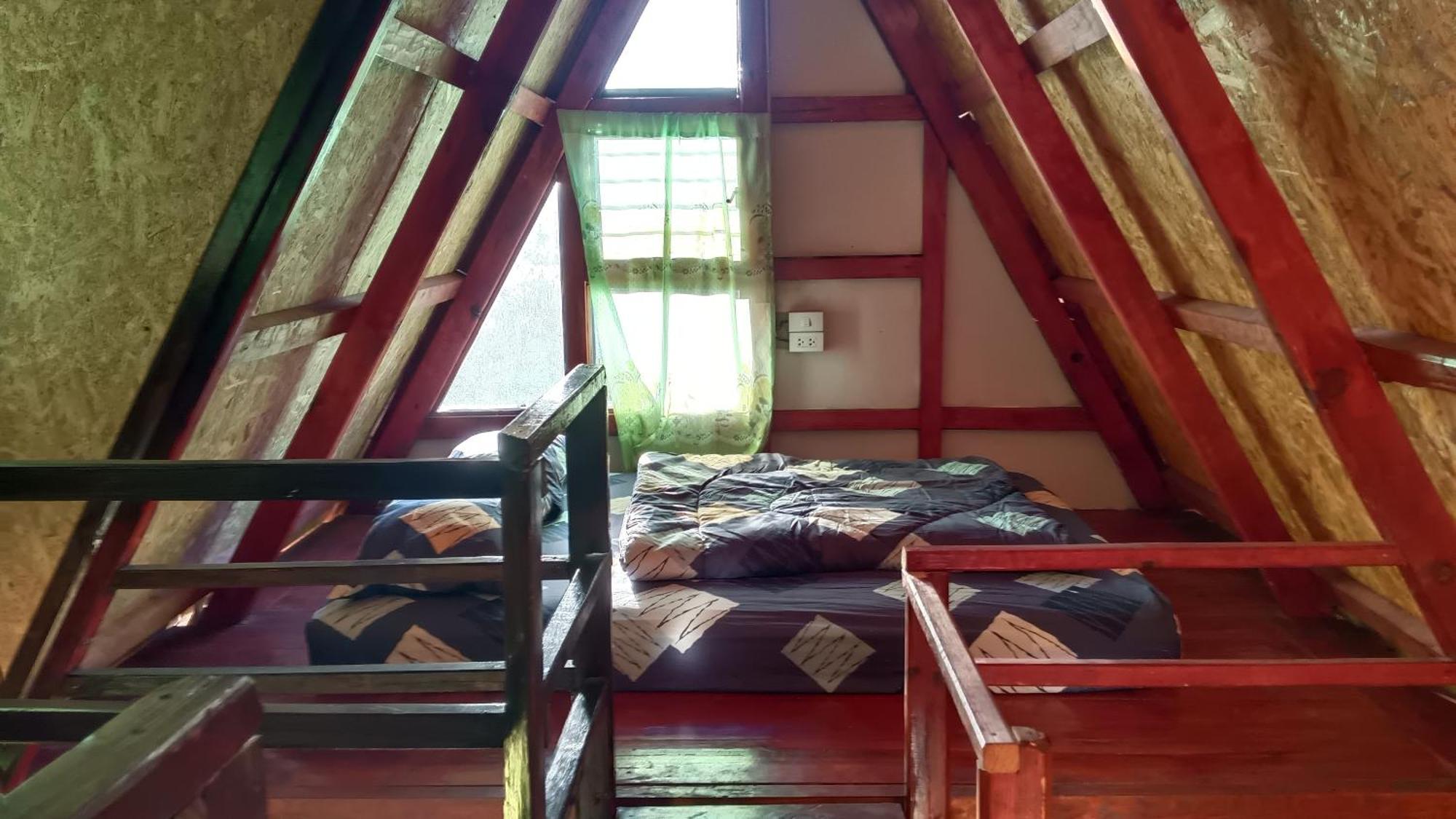 ไร่นิธิสุนทร Nithisoonthon Farmstay Мае Хонг Сон Екстериор снимка