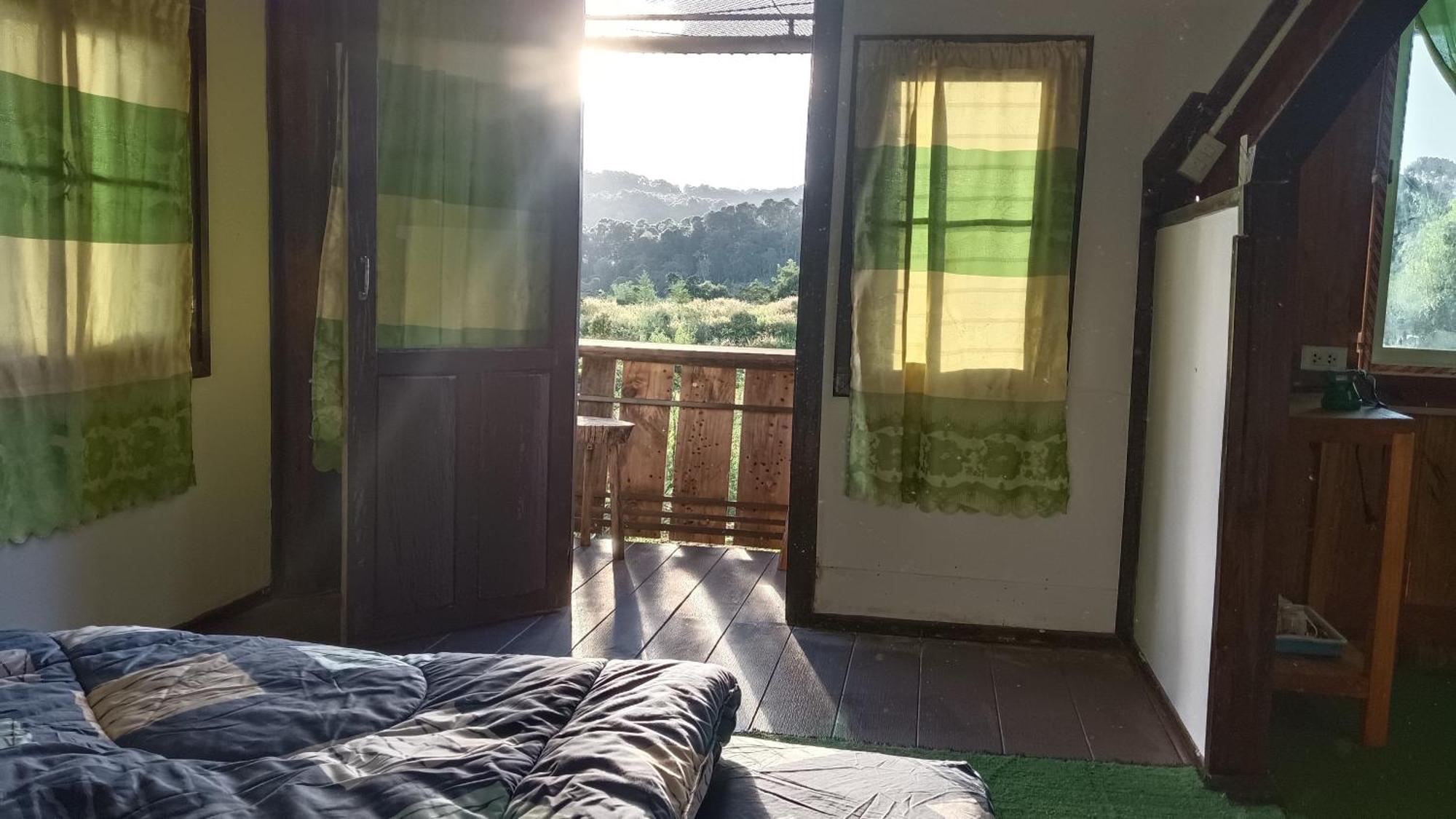 ไร่นิธิสุนทร Nithisoonthon Farmstay Мае Хонг Сон Екстериор снимка